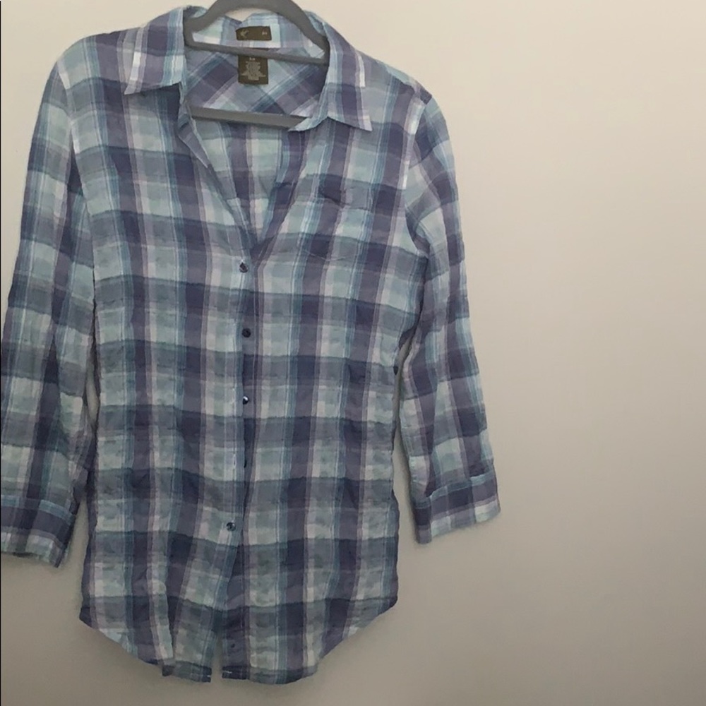 Lightweight plaid top by fei